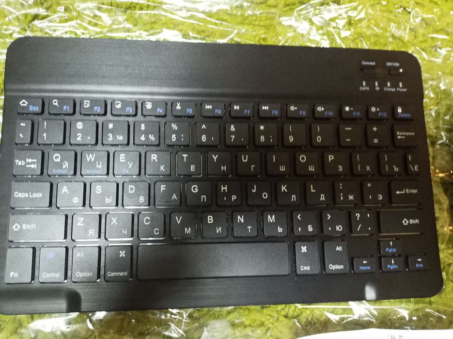 Набір безпровідна мишка та клавіатура на акамуляторі Windows Android I