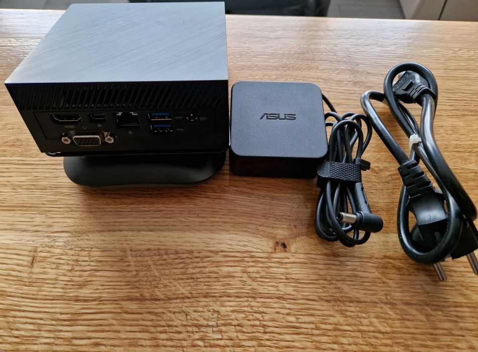 Неттоп Asus Mini PC PN40
