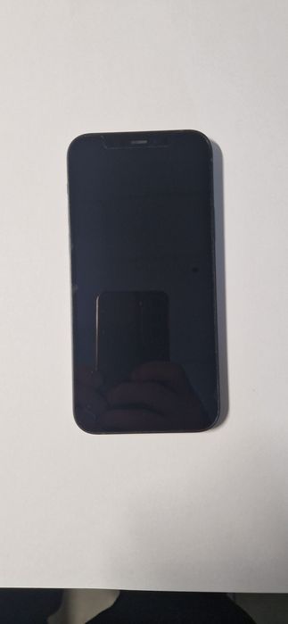 IPhone 12.        .