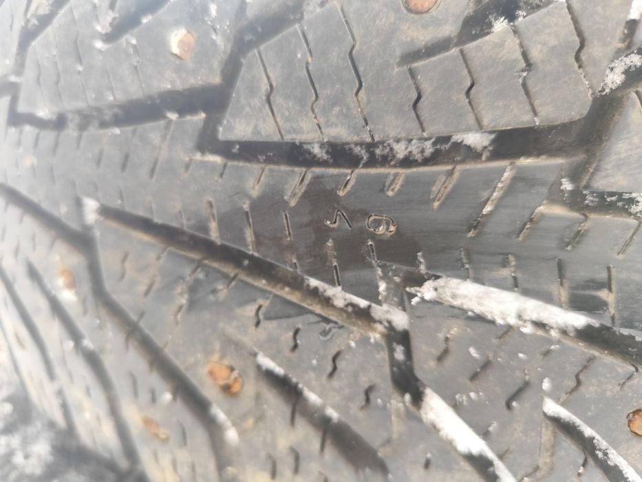 Продам резину Nokian