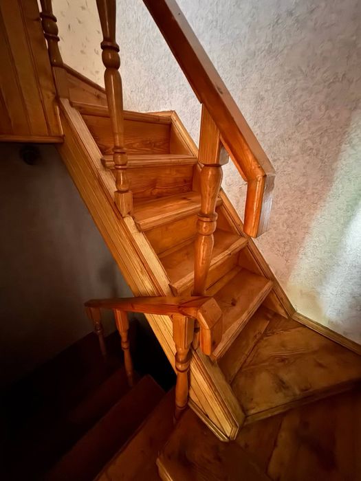 Продаж дачного будинку (з можливістю постійного проживання)