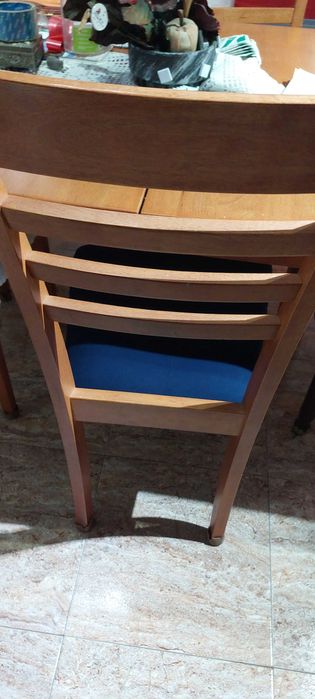 Mesa com cadeiras