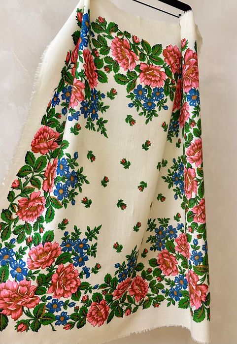 Шерстяной платок хустка українська в рожеві квіти вовна велика вінтаж