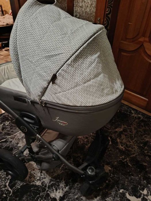 Коляска 2 в 1  Junama Madena Сіра
