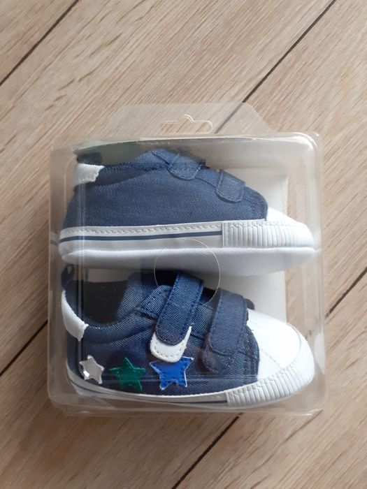 Buty niemowlęce 9 - 18 miesięcy