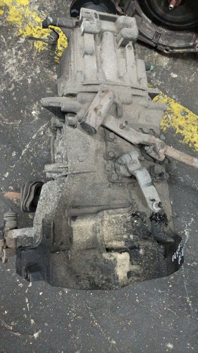 Caixa de velocidades manual NISSAN Cabstar Chassis (F24M, F24W)