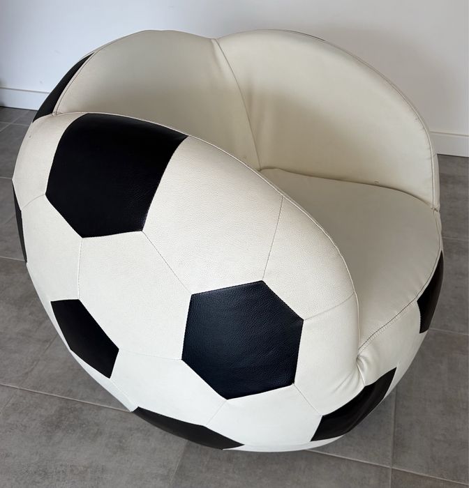 Fotel obrotowy piłka nożna