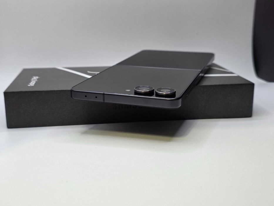 Samsung Galaxy Z Flip 7 12|256 європа