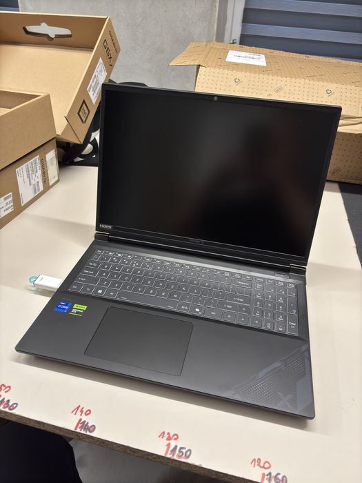 GIGABYTE G6X i7-13650HX RTX4060 32GB 1TB+1TB 165hz