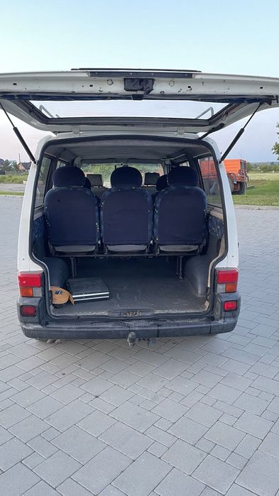 Продам ,Бус Т4 1,9 д пасажир .