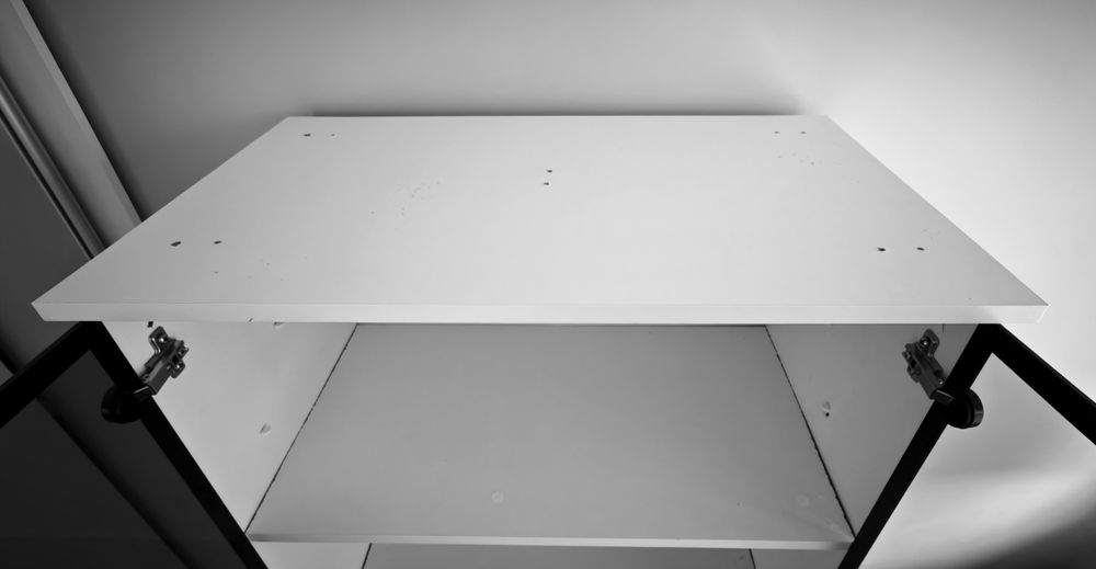 Witryna regał szklany loft meblowy