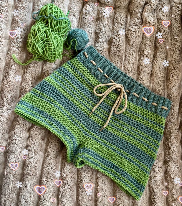 В’язані шорти ручної роботи