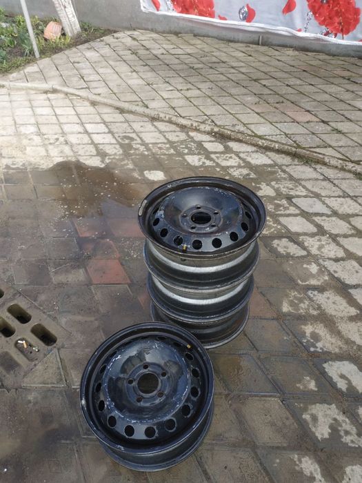 Продам штампи до рено трафік