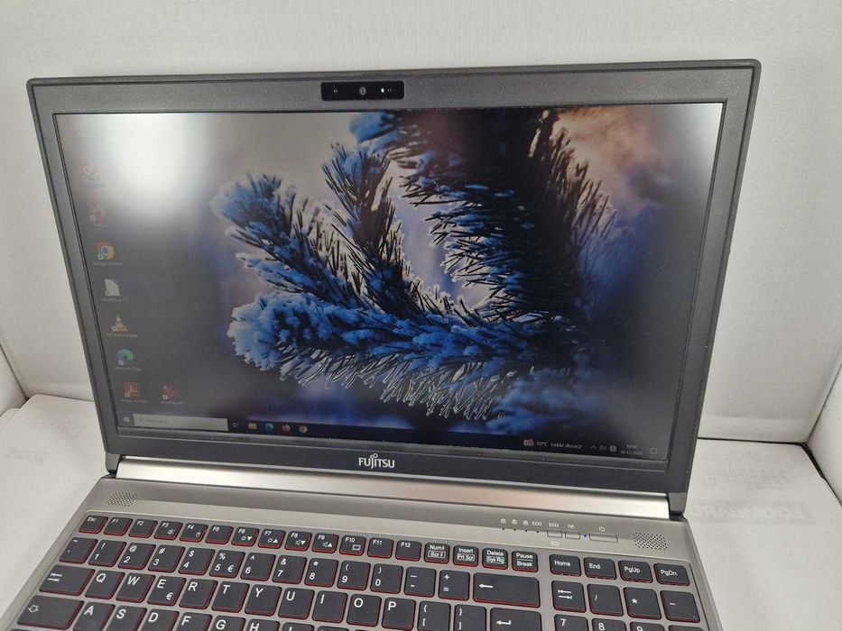 Laptop Fujitsu Siemes Lifebook E754 i5/500GB/16GB zasilacz
