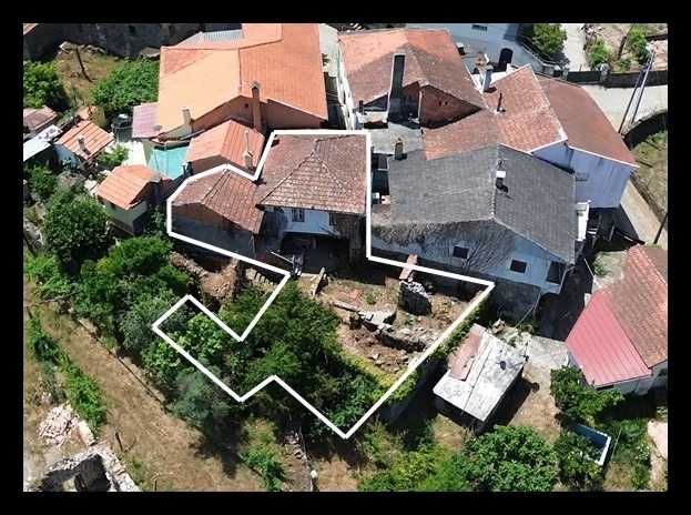 Moradia T3 para Renovar, 20 minutos de Viseu