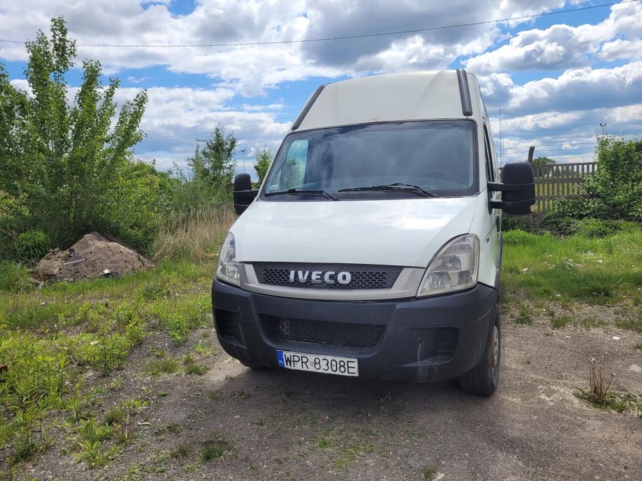 Iveco 35s13  Iveco DAILY 35S13 2011r. - Raszyn