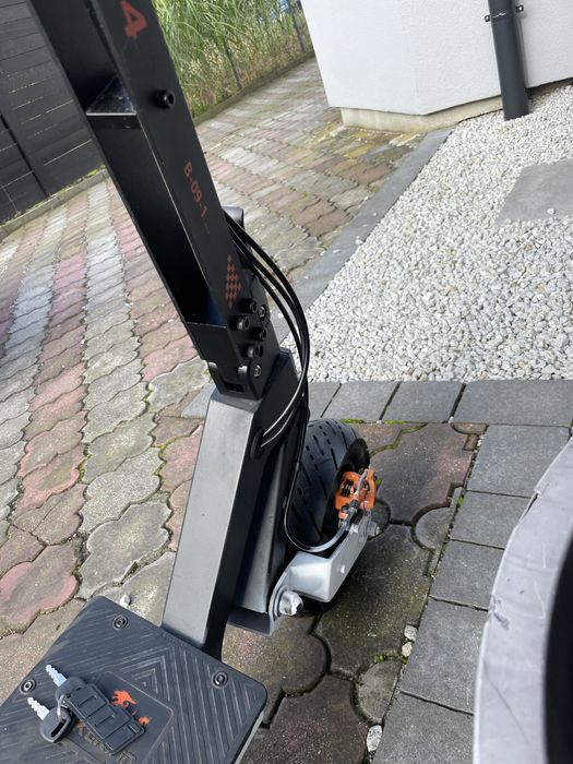 Hulajnoga elektryczna kukirin g4 custom 2025r