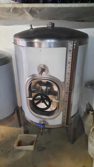 Depósito-Cuba inox vinho