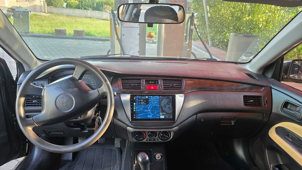 Mitsubishi Lancer 1.3 de 2005 com 123.000km