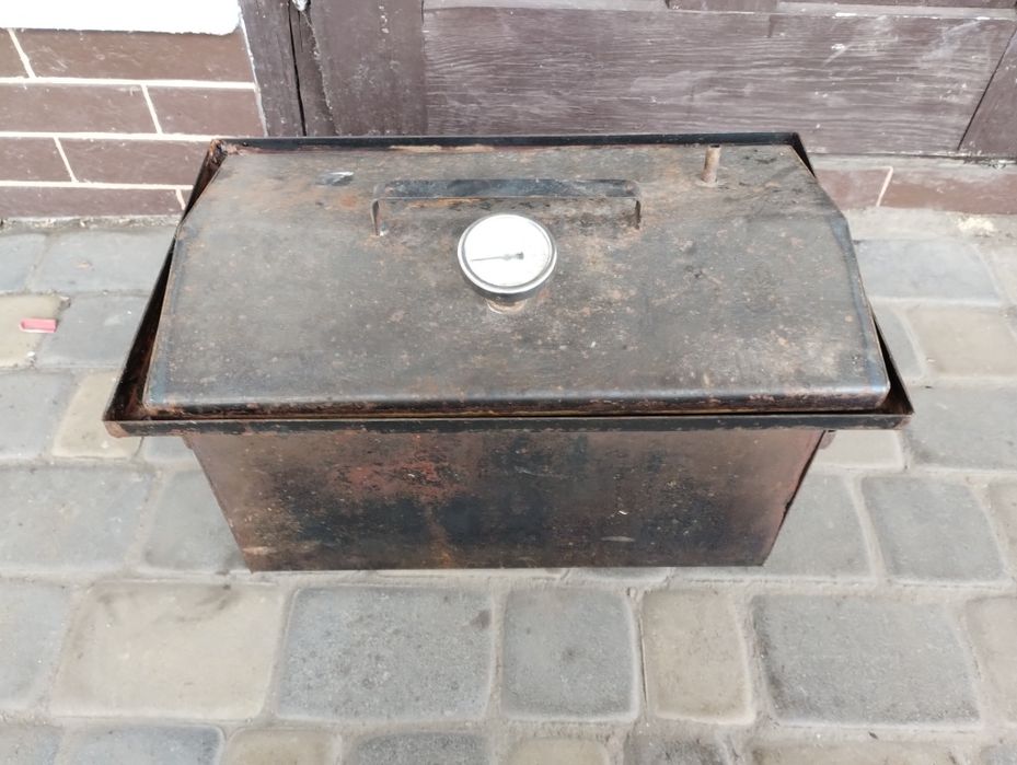 Коптилка .димогенератор.нагрівач