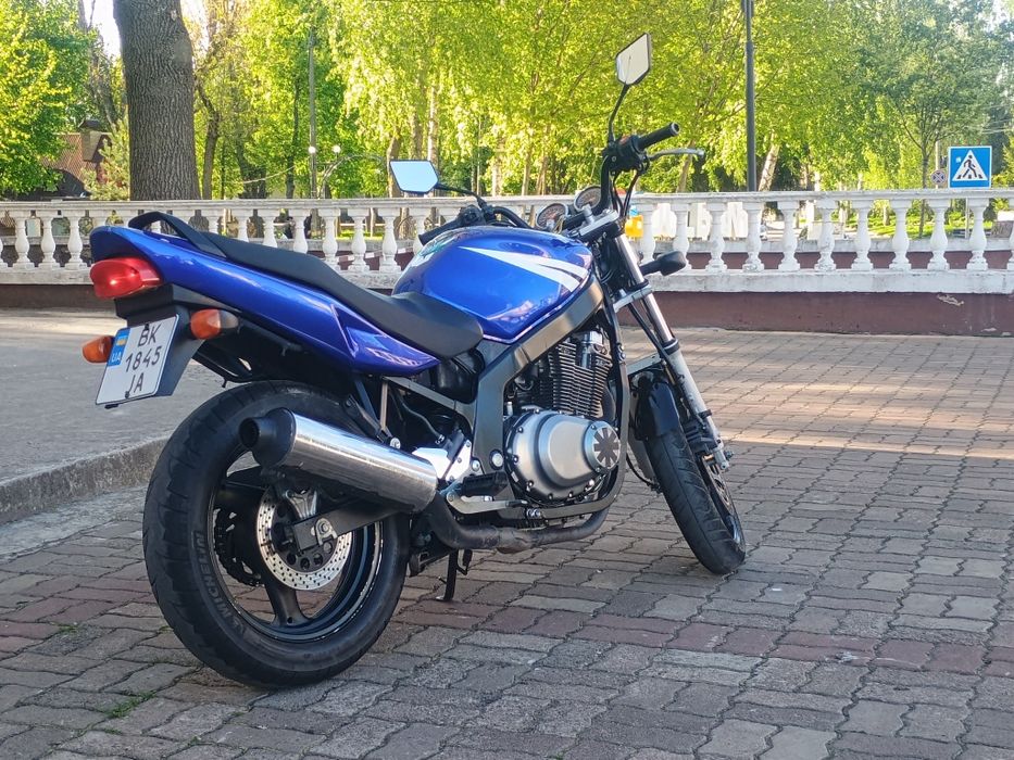 Suzuki GS 500 2005 року