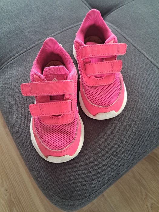 Buty Adidas dla dziewczynki 25