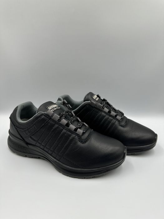 Оригінальні шкіряні кросівки Grisport, нові, чорного кольору