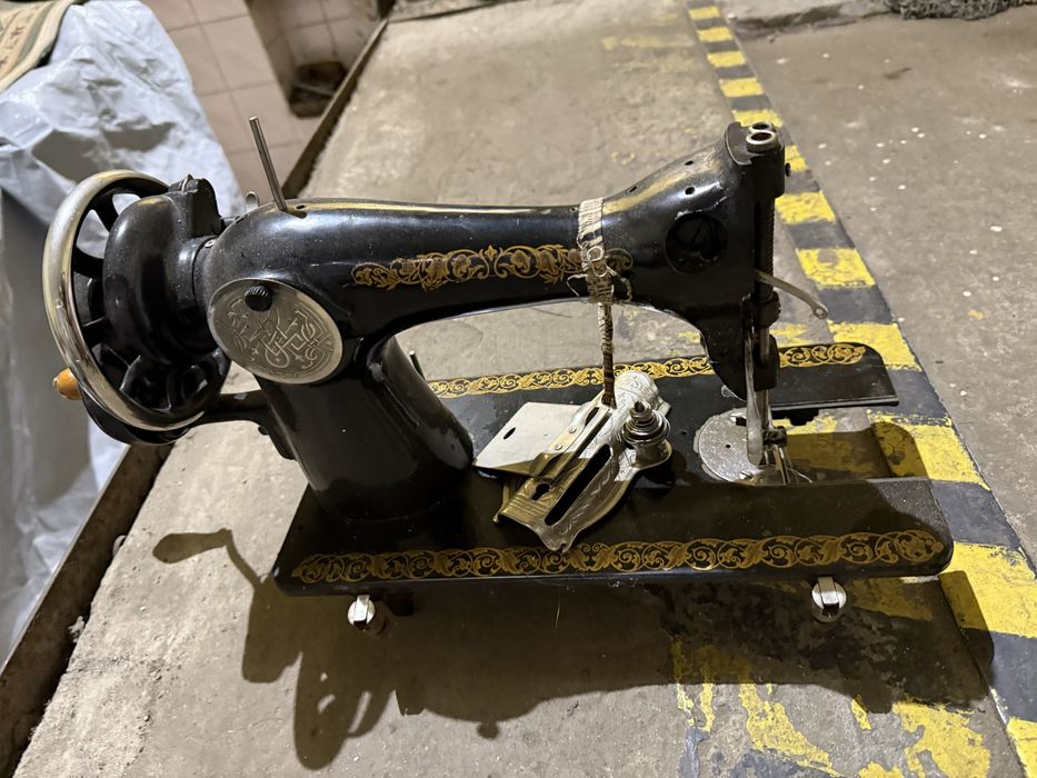 Швейна машинка УіМЗ