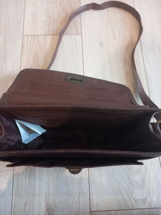 Torebka kuferek New Yorker