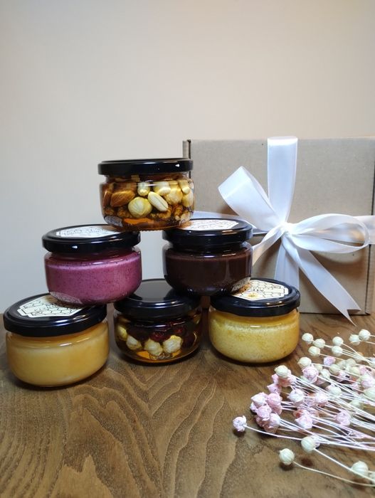 Подарунковий набір/горіхи з медом/крем мед