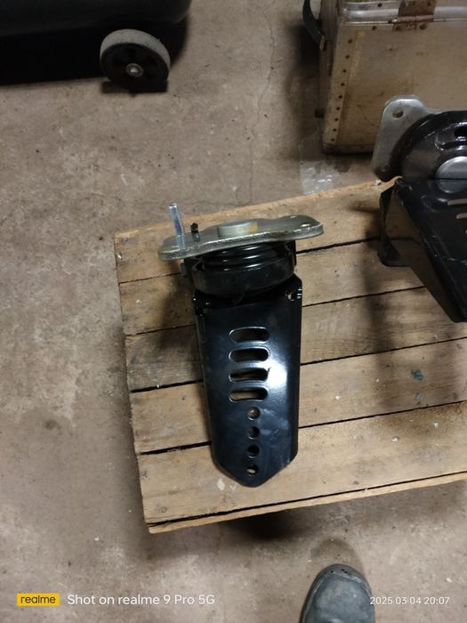 Wspornik Uchwyt  błotnika 2 sztuki, Lamborghini, Deutz, Mistral