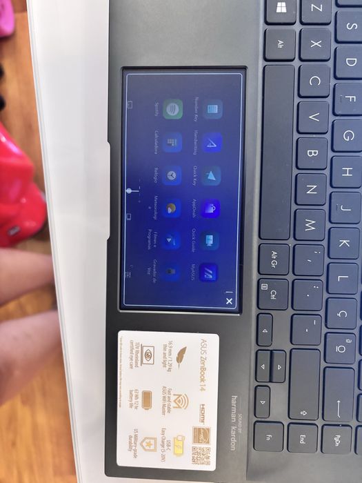 Asus zenbook 14 ux435e