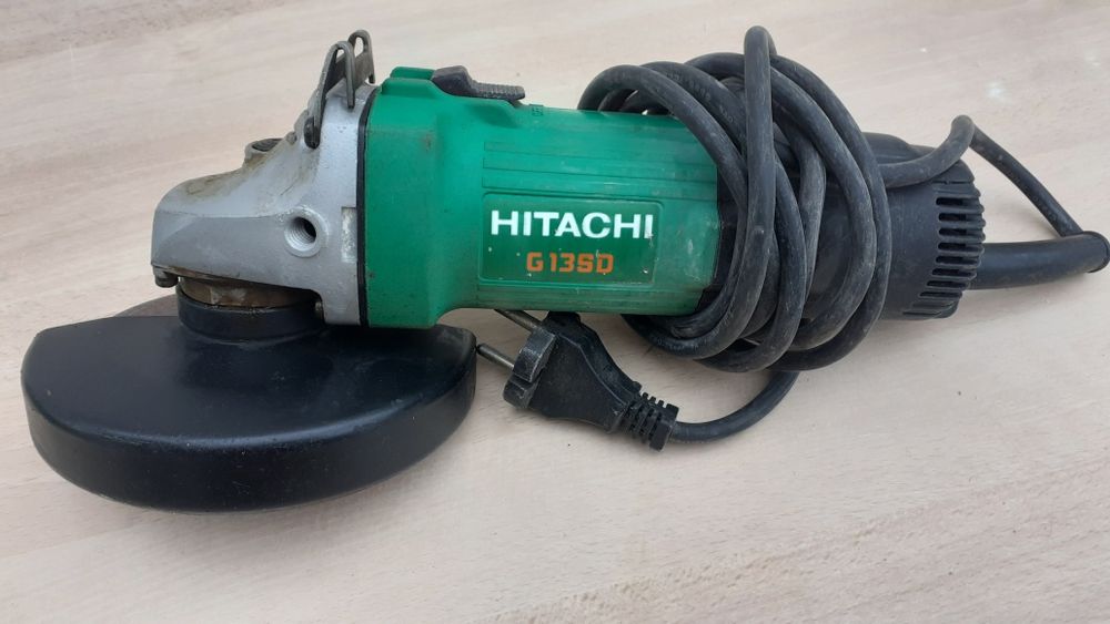 Rebarbadora HITACHI PRO reservada
