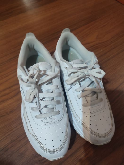 Sprzedam buty damskie marki Puma rozmiar 37 białe stan bardzo dobry