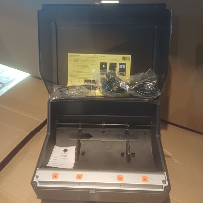 Anycubic ACE Pro – система автоматичного подання кольорового філаменту