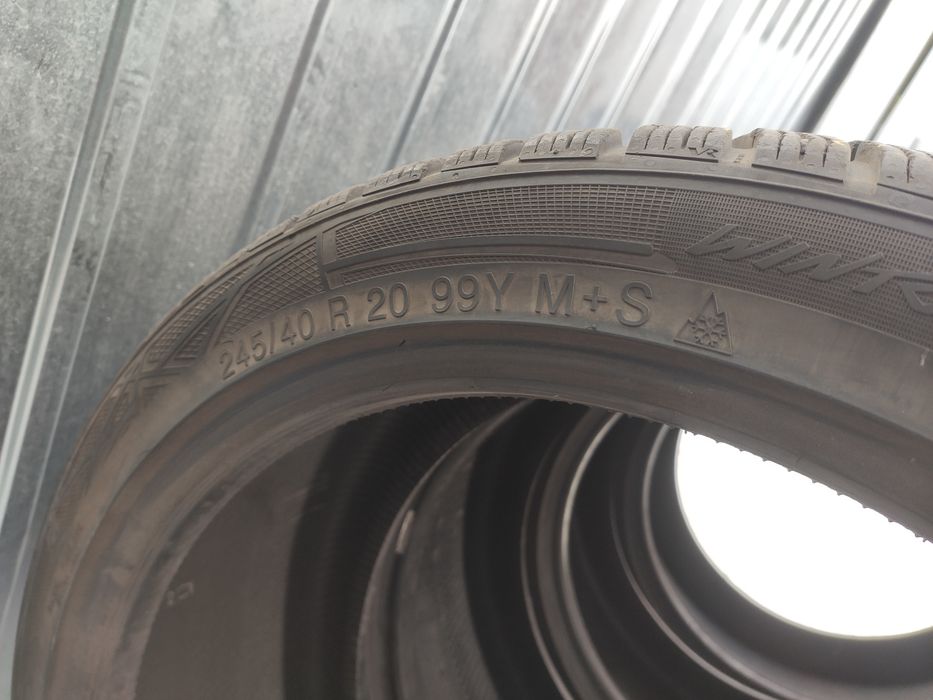 Продам гуму R20  245/40-275/35 vredestein різноширокі