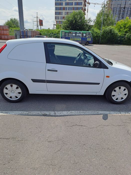 Продам Форд фієста 2007 1.3 газ бензин