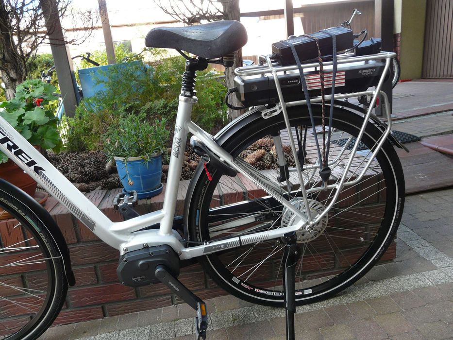 Rower elektryczny TREK LM500+,28"/50 central  Shimano-ładny sprawny