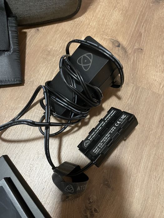 Ecra Atomos Ninja V Plus + Extras