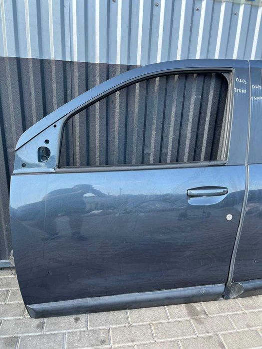 Дверка Передня задня Renault Dacia Lodgy (2012-2022)