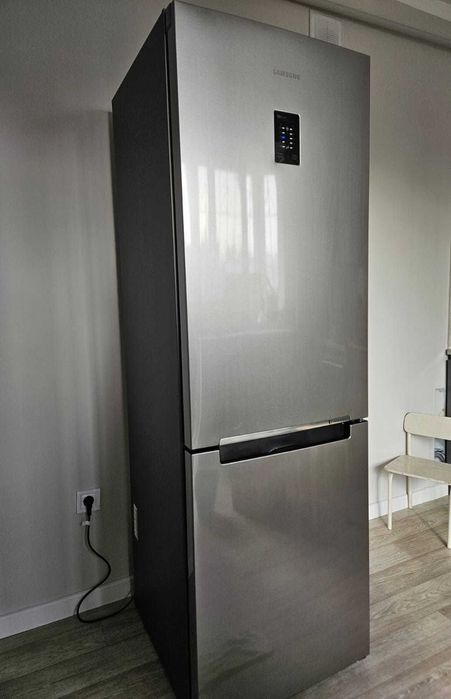 Холодильник Samsung RL55VTE9W.Доставка.Гарантія.