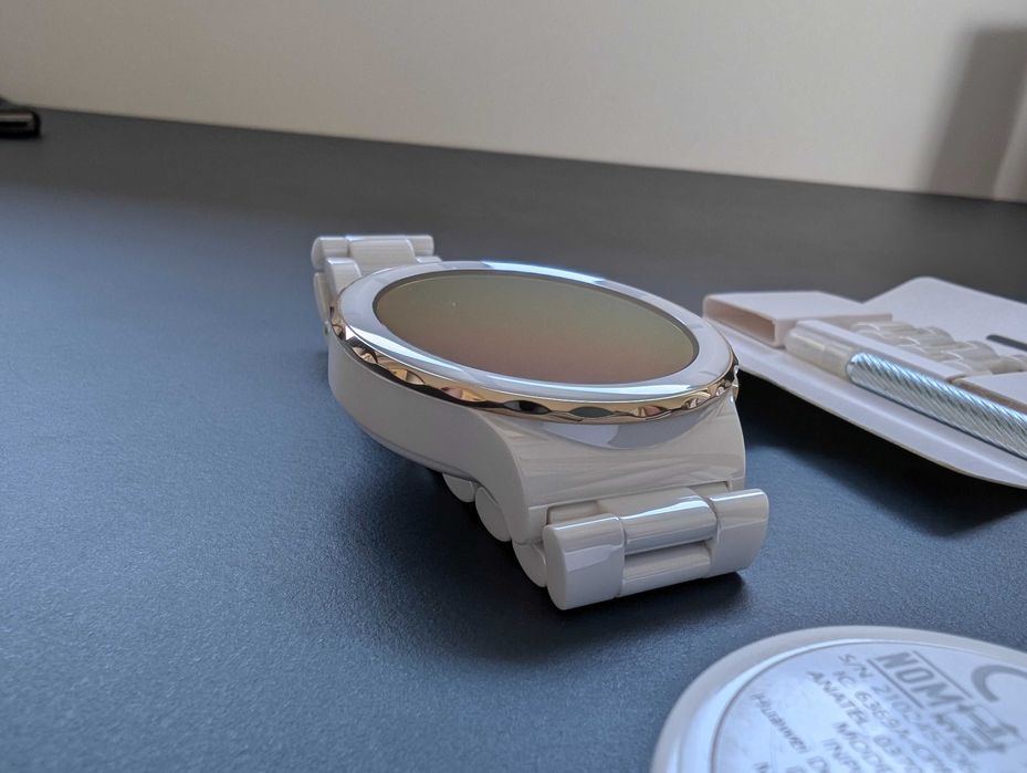 Huawei Watch GT 3 Pro com Bracelete Cerâmica