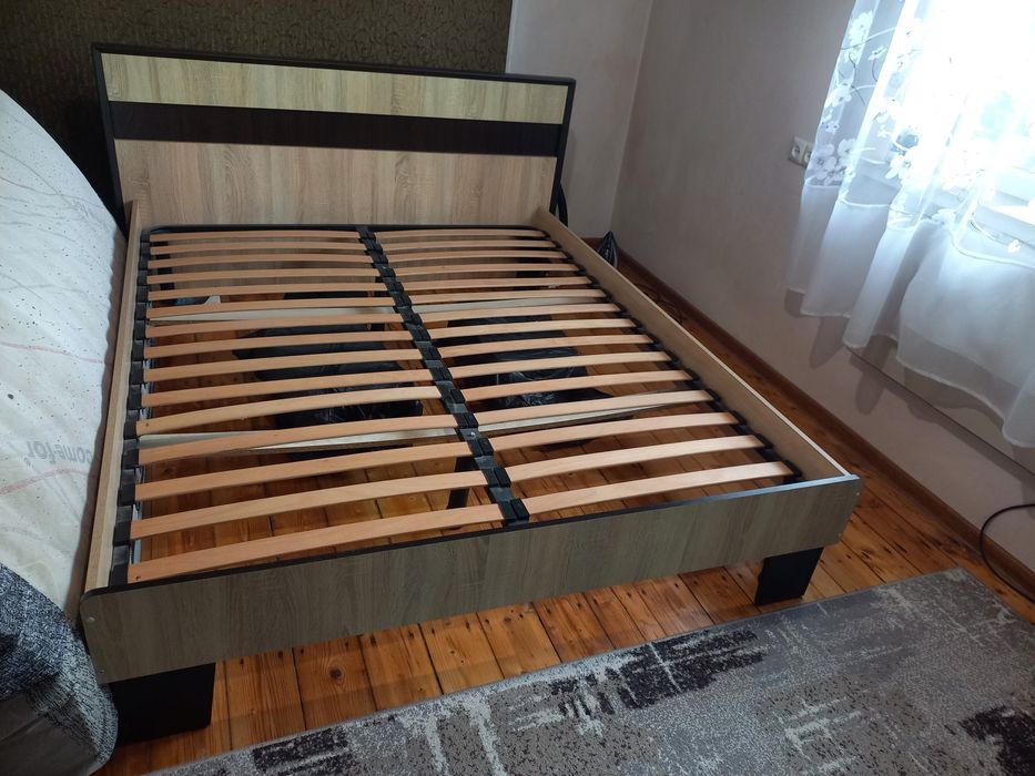 Продам ліжко б.в