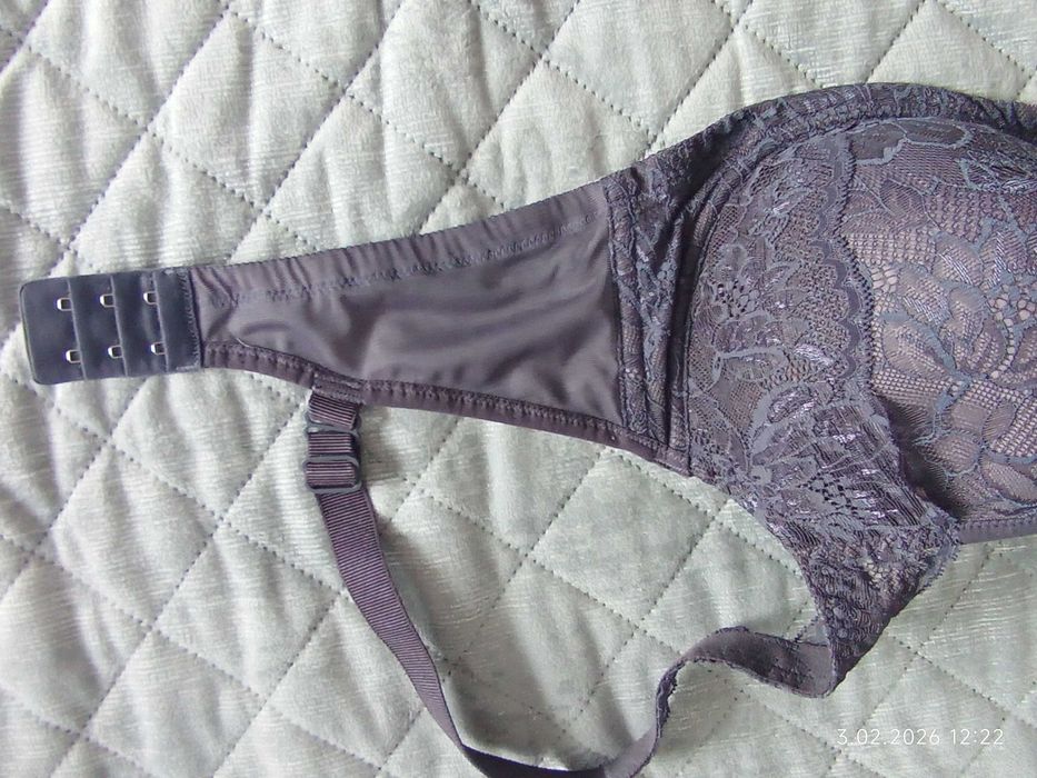 Triumph biustonosz damski 85 E