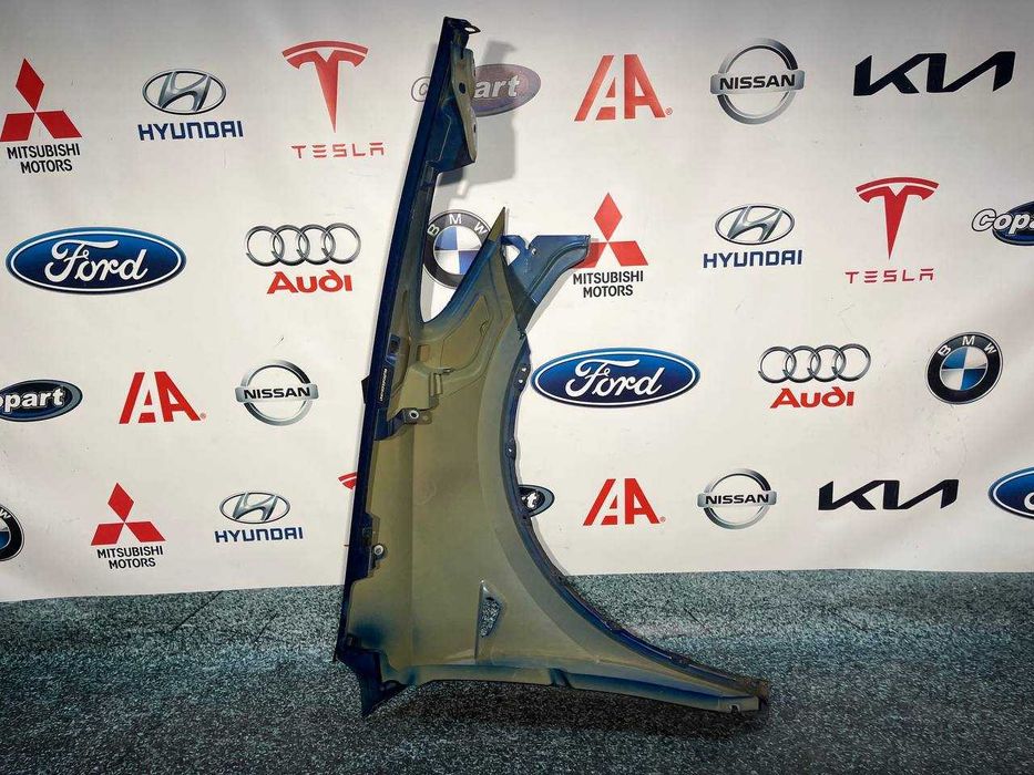 Крило ліве переднє Tesla model y оригінал