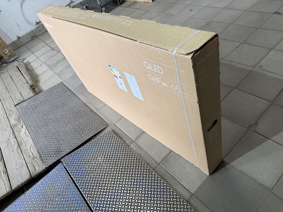 Телевізор Samsung QLED 43Q8F, 50Q8F, 55Q8F, 65Q8F, 75Q8F, 85Q8F (2025)