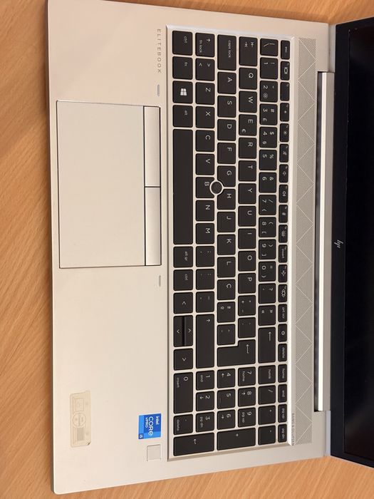 Notebook HP EliteBook 850 G8 IDS modelo básico