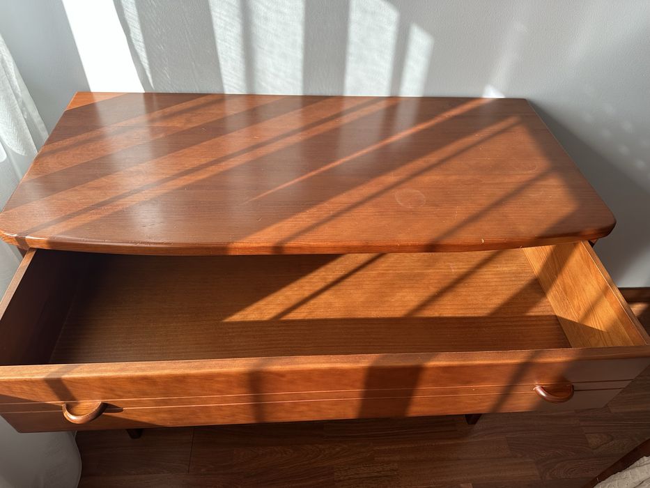 Cama com colchão para quarto