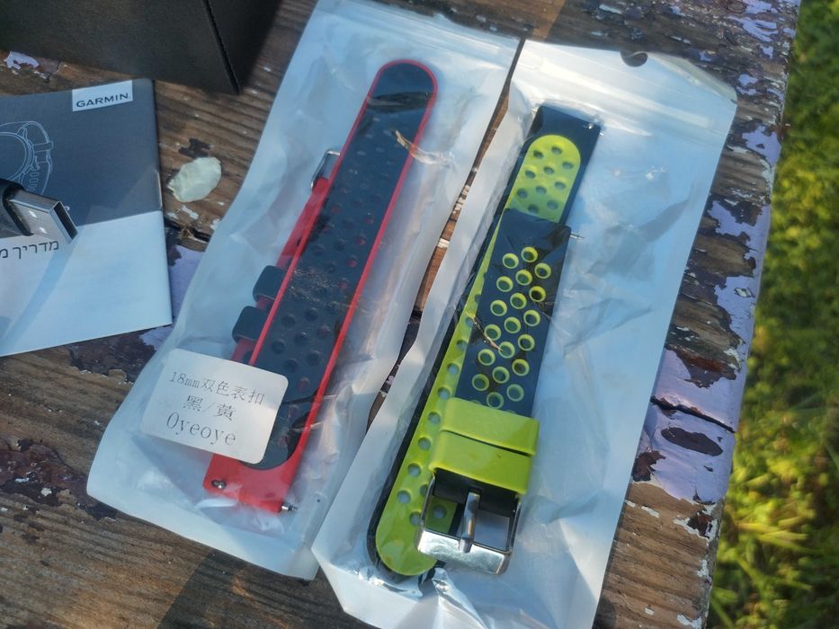 Smartwatch Zegarek Garmin Vivoactive 4S Czarny (uszkodzony)+ akcesoria