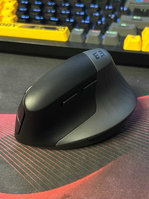 Бездротова вертикальна мишка Seenda